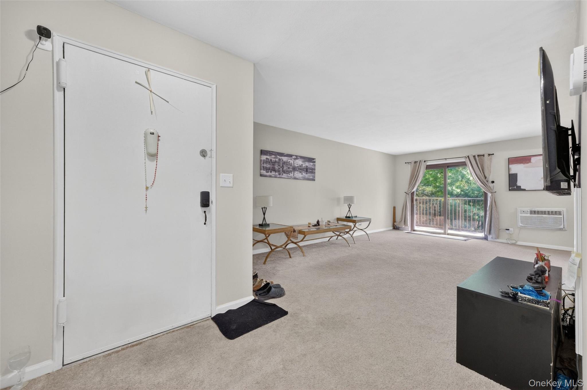 10 Oakwood Terrace, Unit 65 photo 3