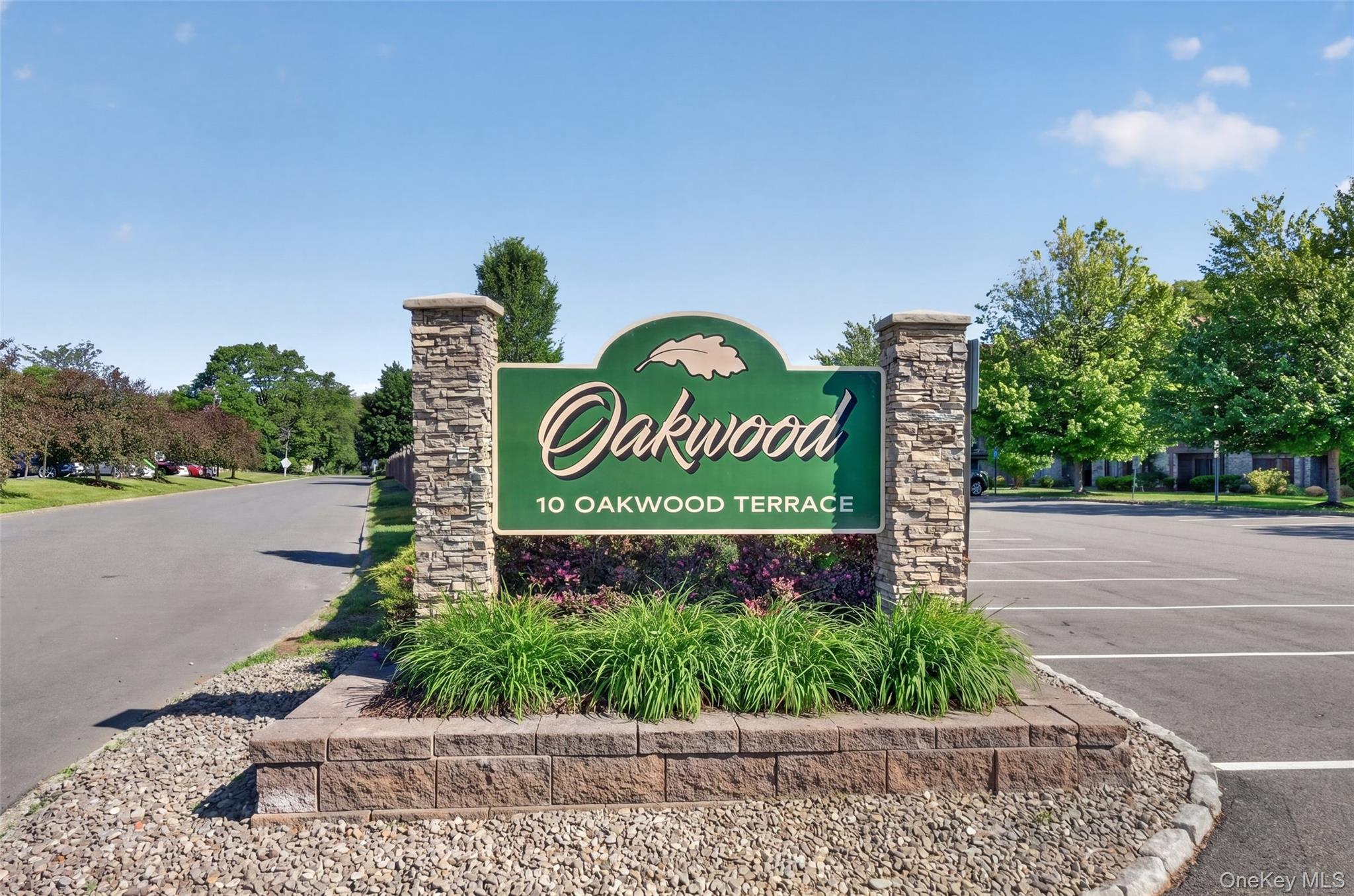 10 Oakwood Terrace, Unit 65 photo 18