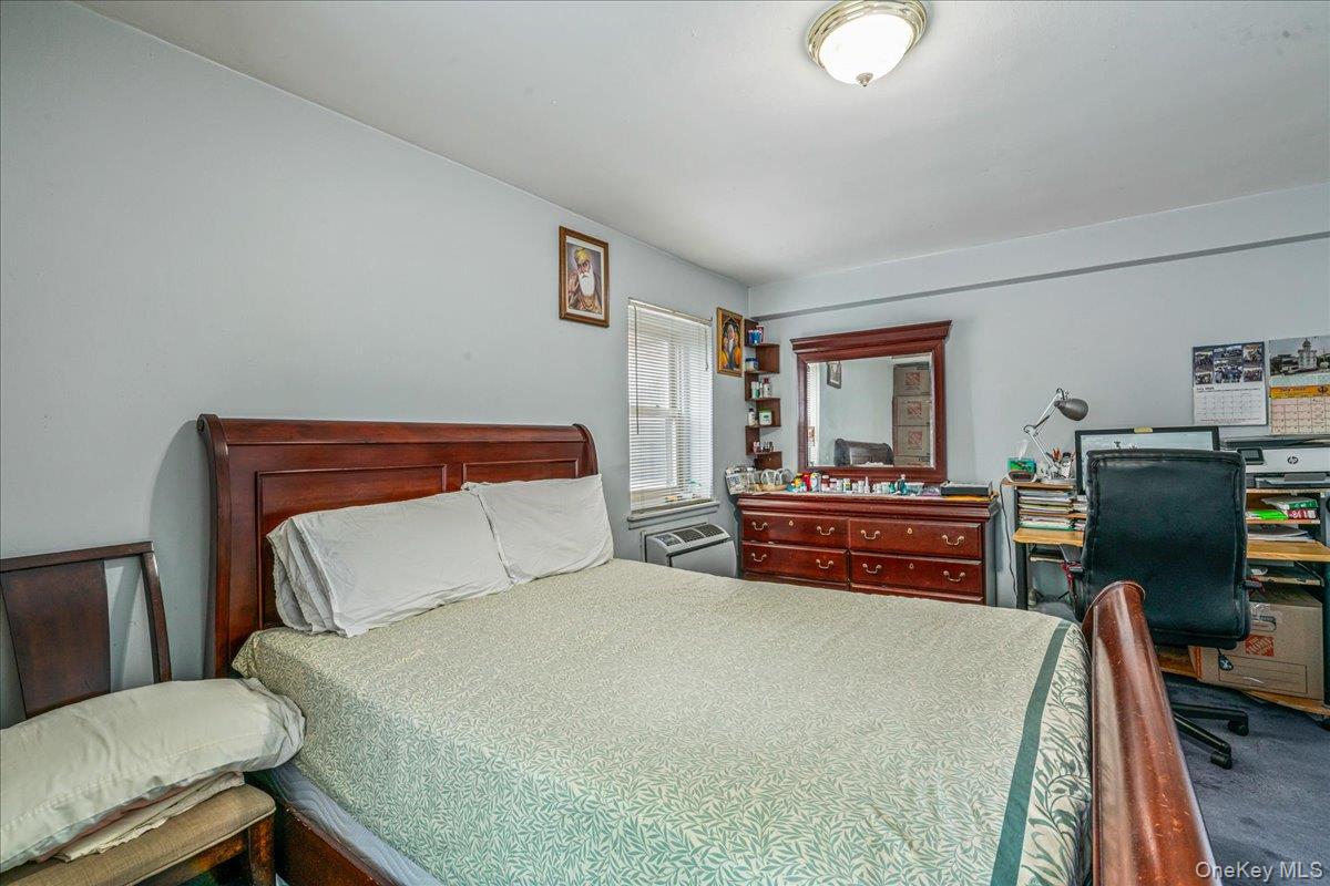 144-55 Melbourne Ave, Unit 2E photo 8