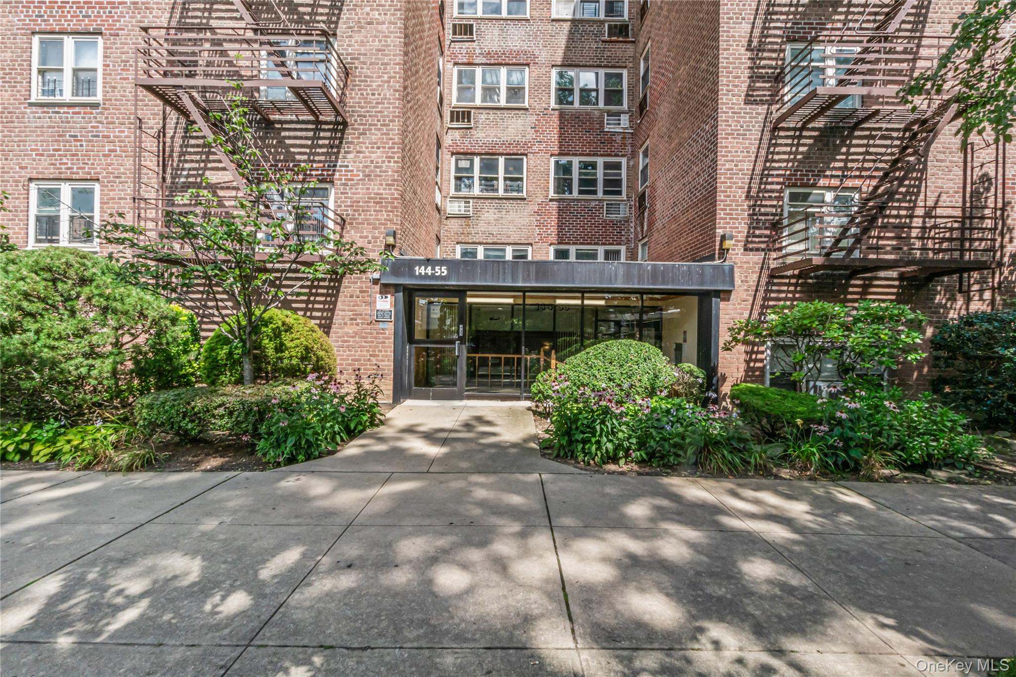 144-55 Melbourne Ave, Unit 2E photo 16