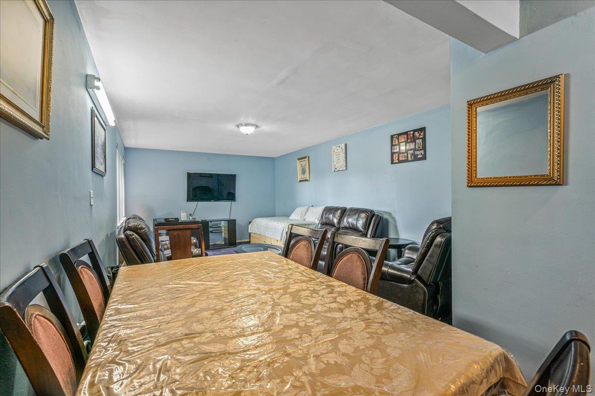 144-55 Melbourne Ave, Unit 2E photo 3