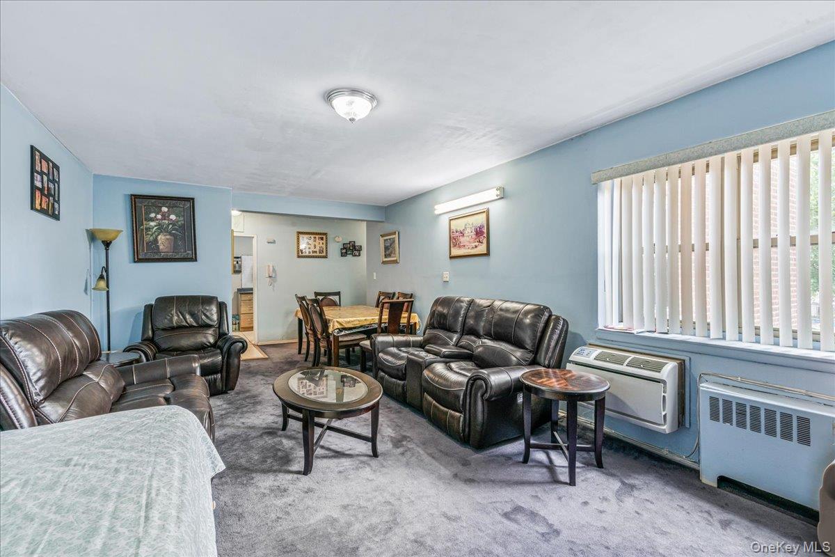 144-55 Melbourne Ave, Unit 2E photo 5