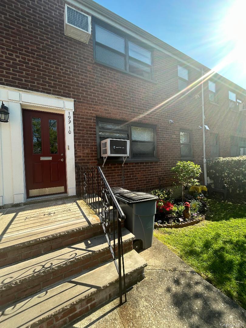 199 -10 21st Avenue, Unit 1-329