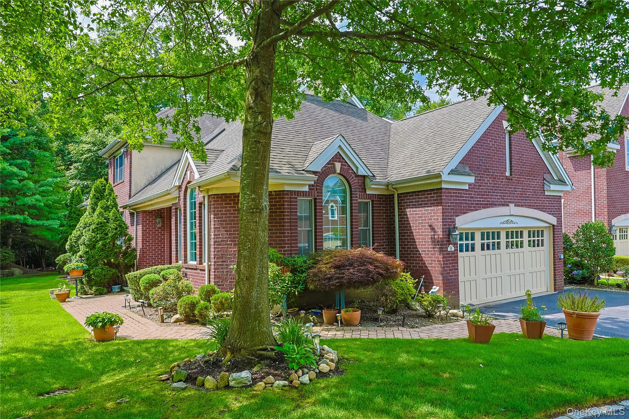 14 Belvedere Court – For Sale photo 2