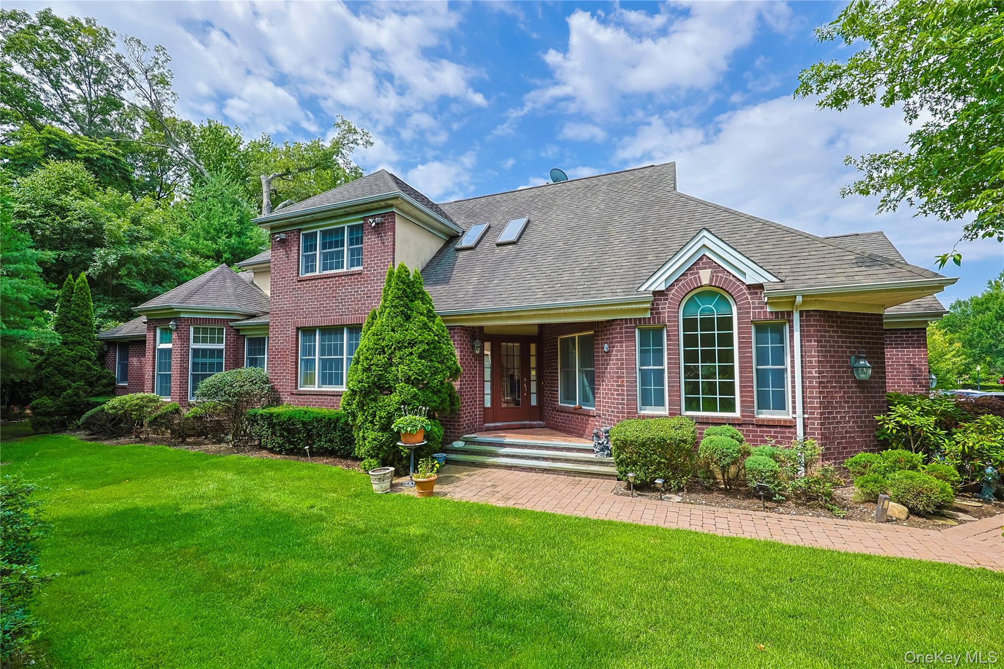 14 Belvedere Court – For Sale