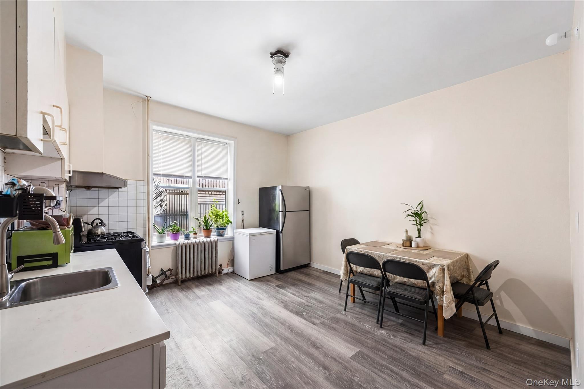 2412 Grand Avenue – For Sale photo 25