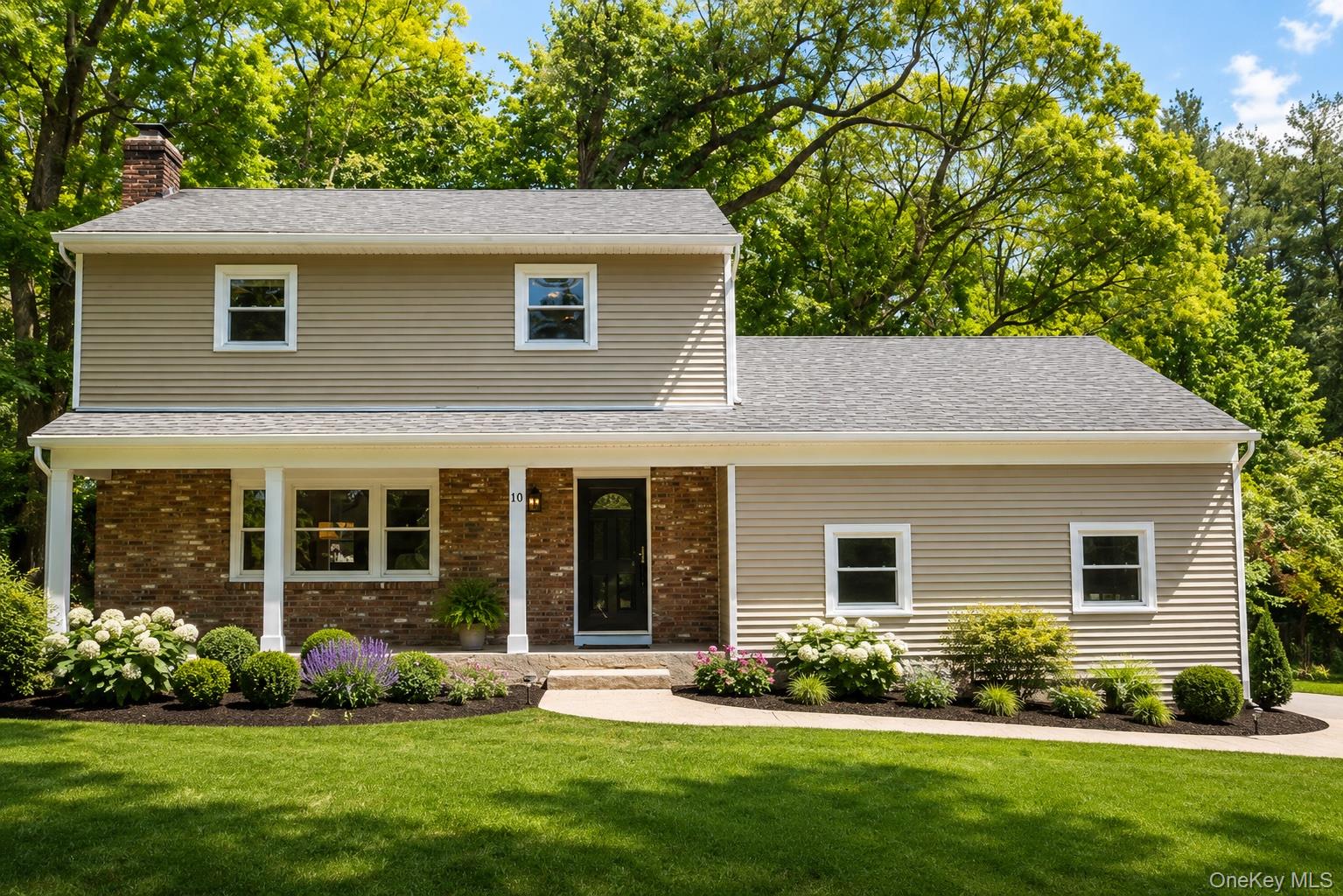 10 Tudor Drive – For Sale photo 3