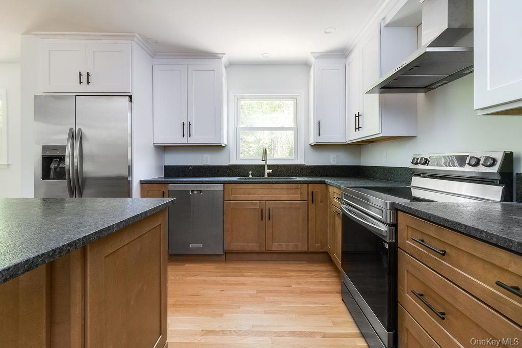 10 Tudor Drive – For Sale photo 23