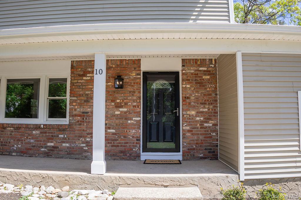 10 Tudor Drive – For Sale photo 7