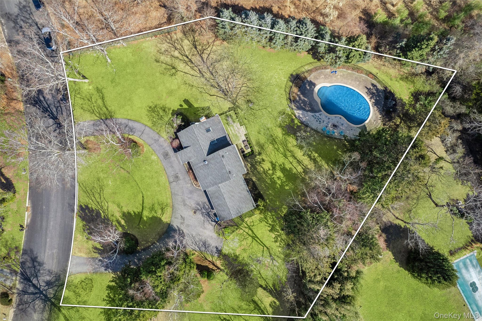 435 Old Saddle Lane – For Sale photo 18