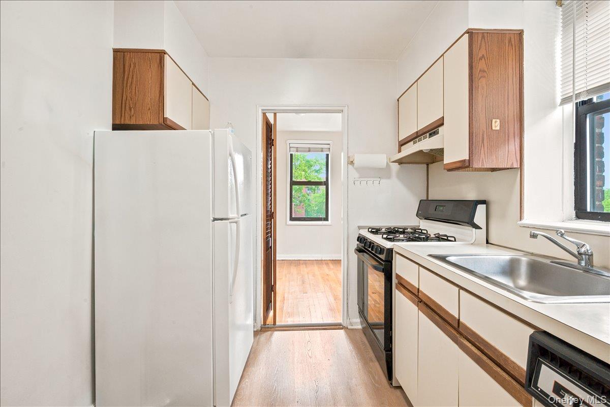 102-12 65th Avenue, Unit C35 photo 13