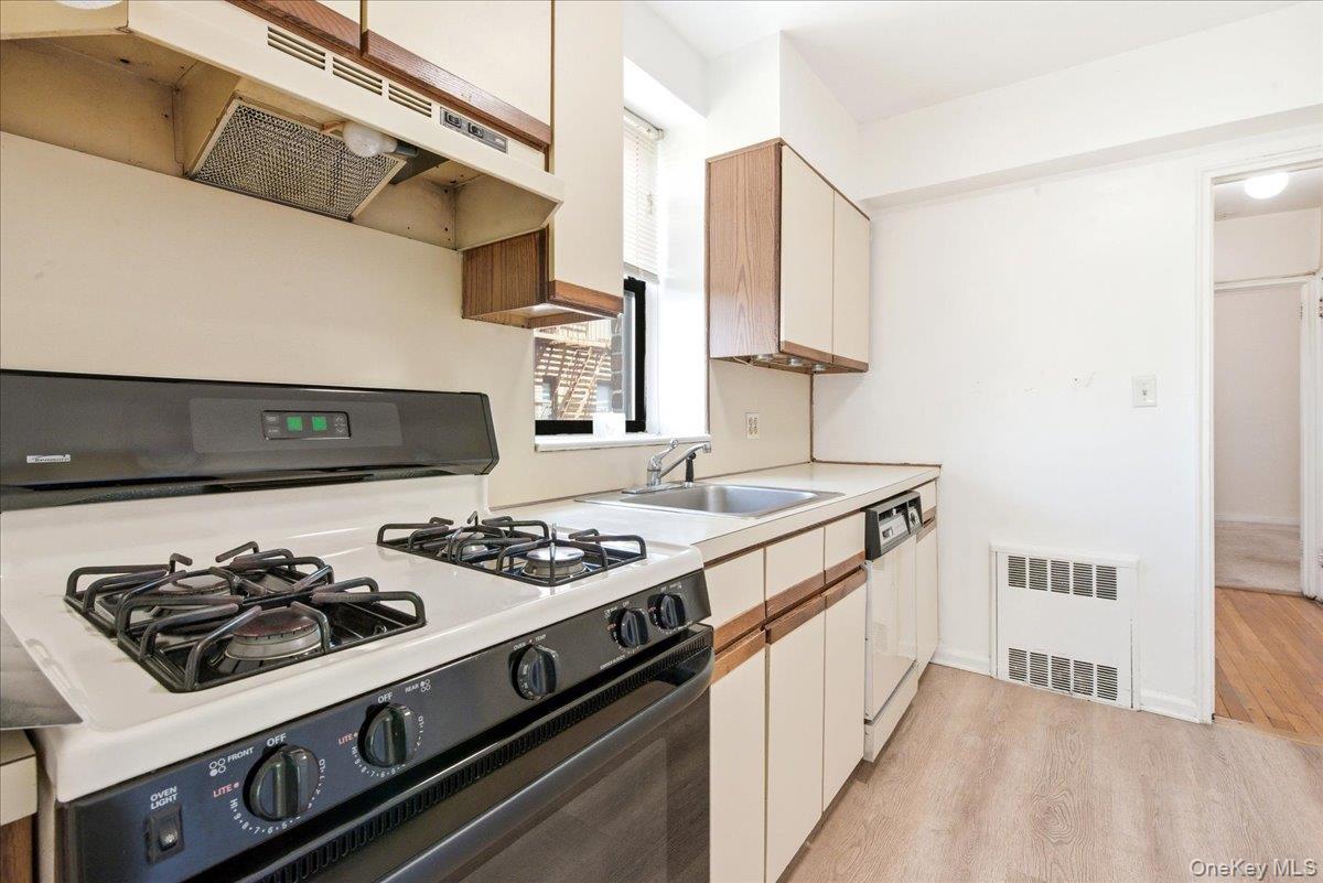 102-12 65th Avenue, Unit C35 photo 14