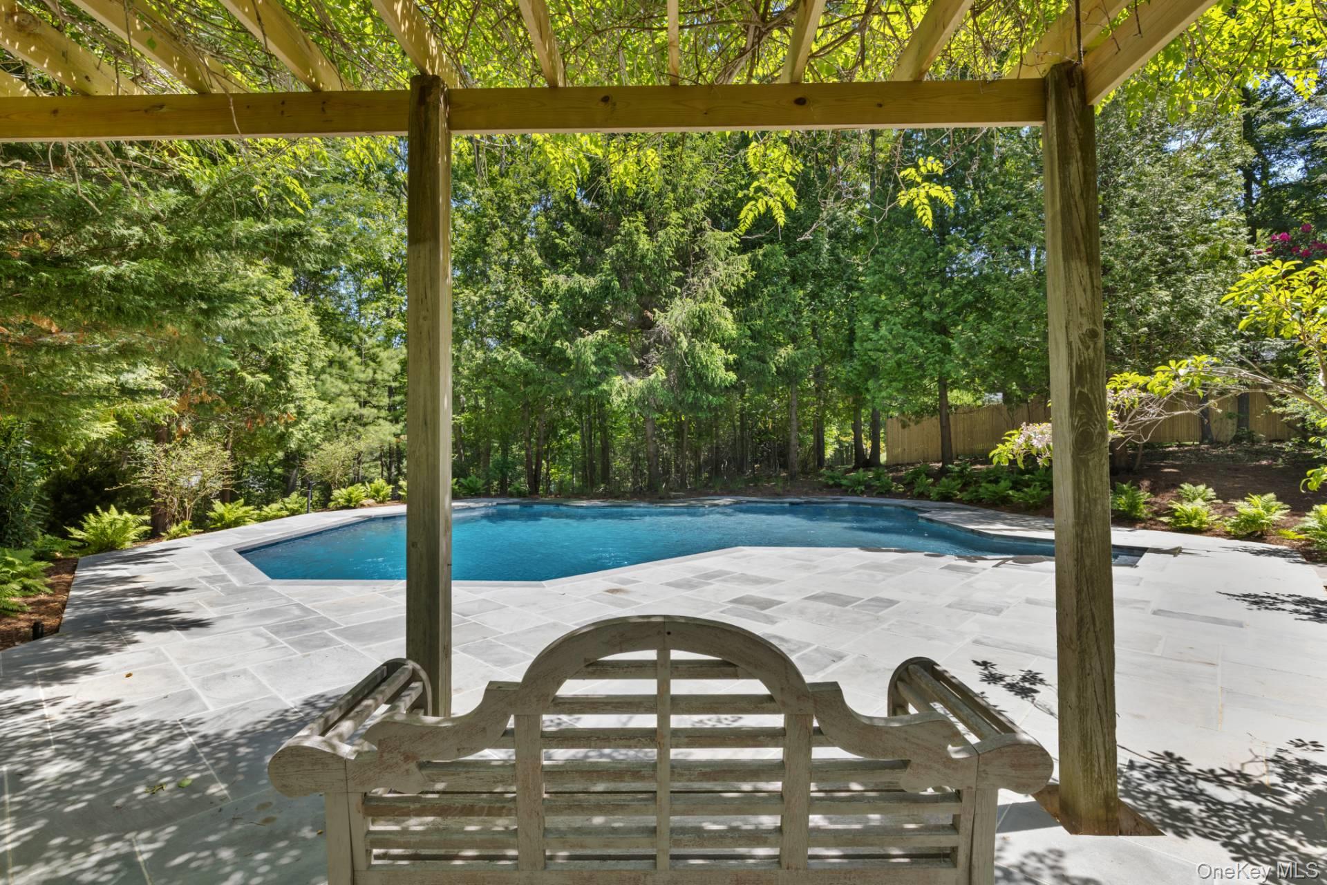 165 Roses Grove Road – For Sale photo 2