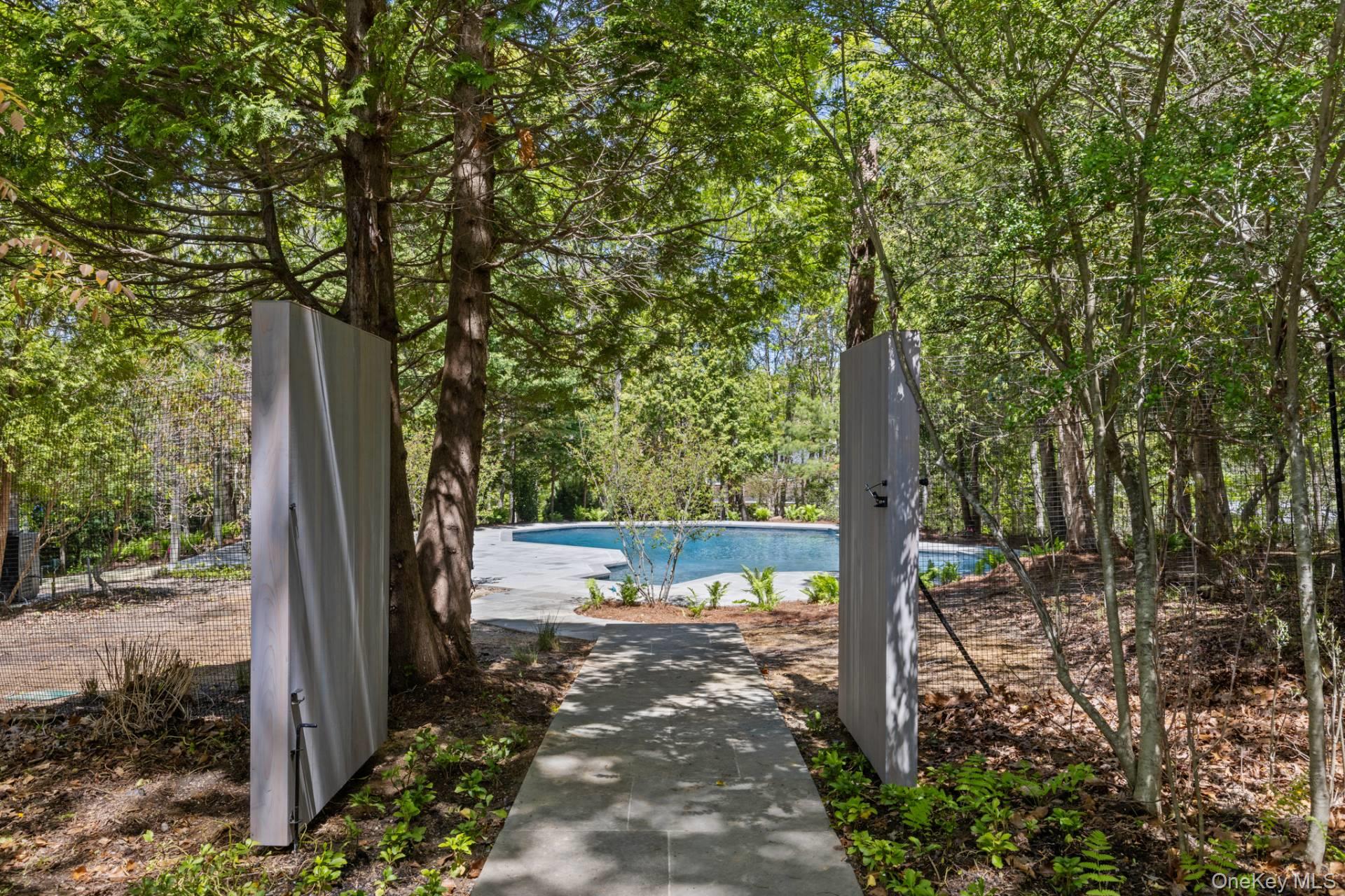165 Roses Grove Road – For Sale photo 5