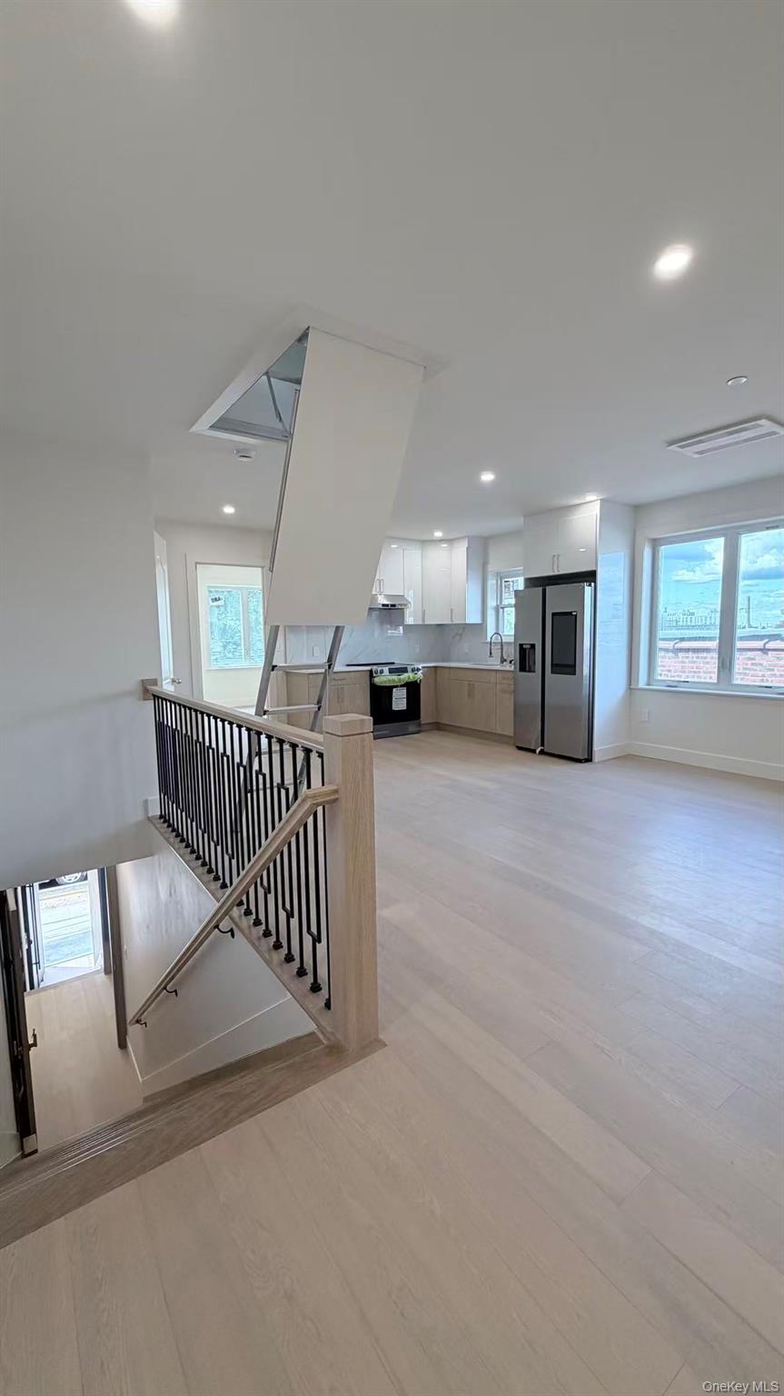 52-41 72nd Place – For Sale photo 11