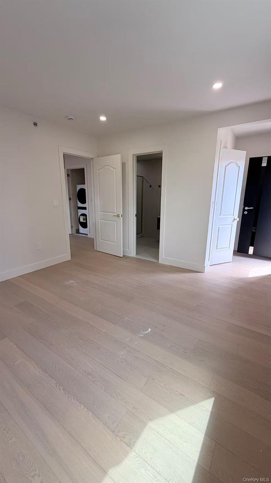 52-41 72nd Place – For Sale photo 13