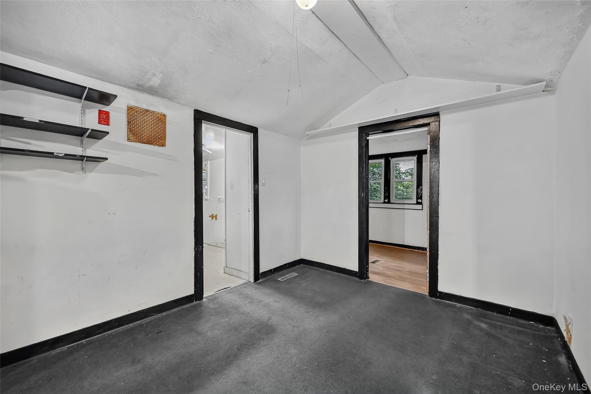 4 Benview Road – For Sale photo 17