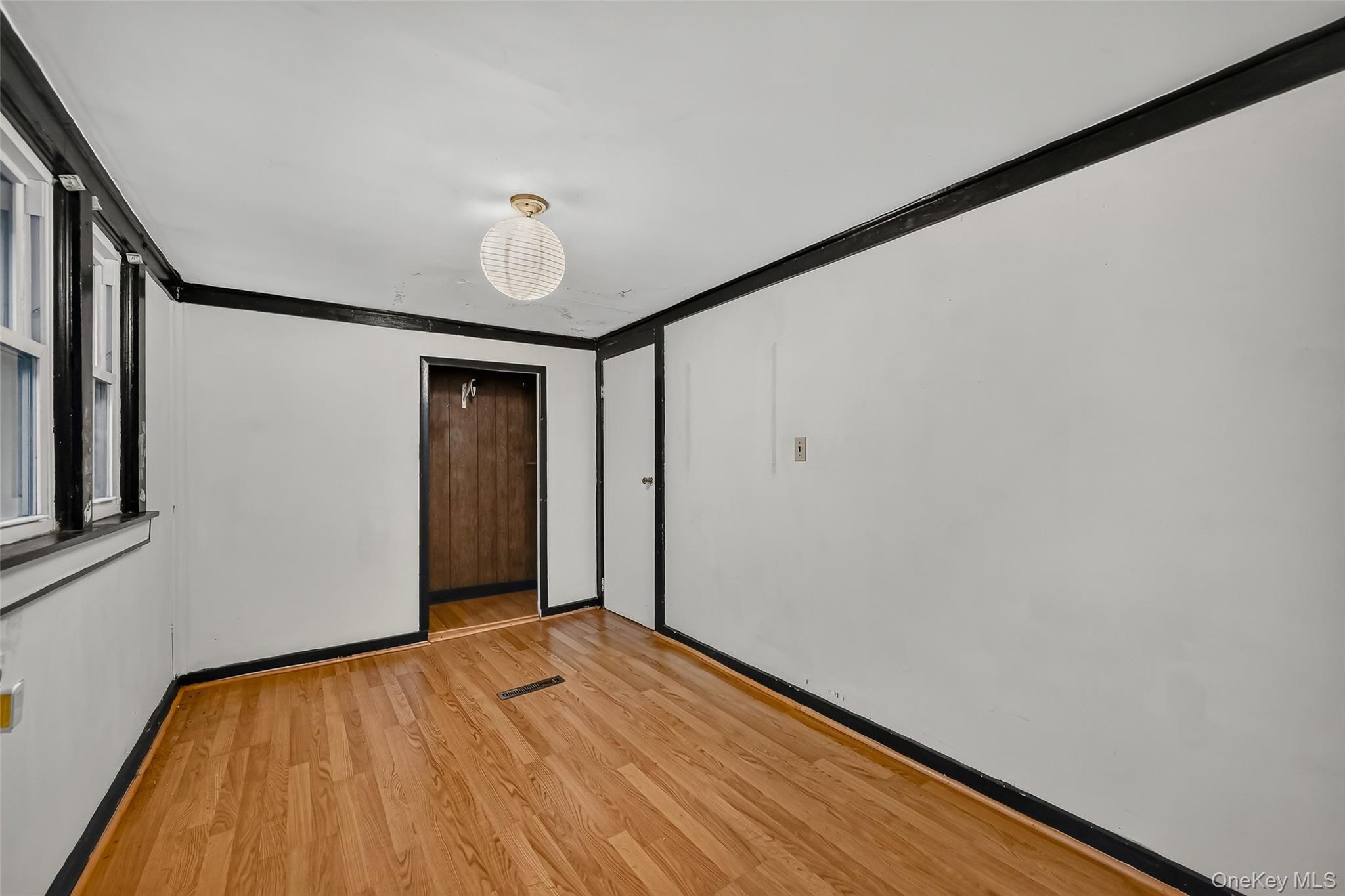 4 Benview Road – For Sale photo 21