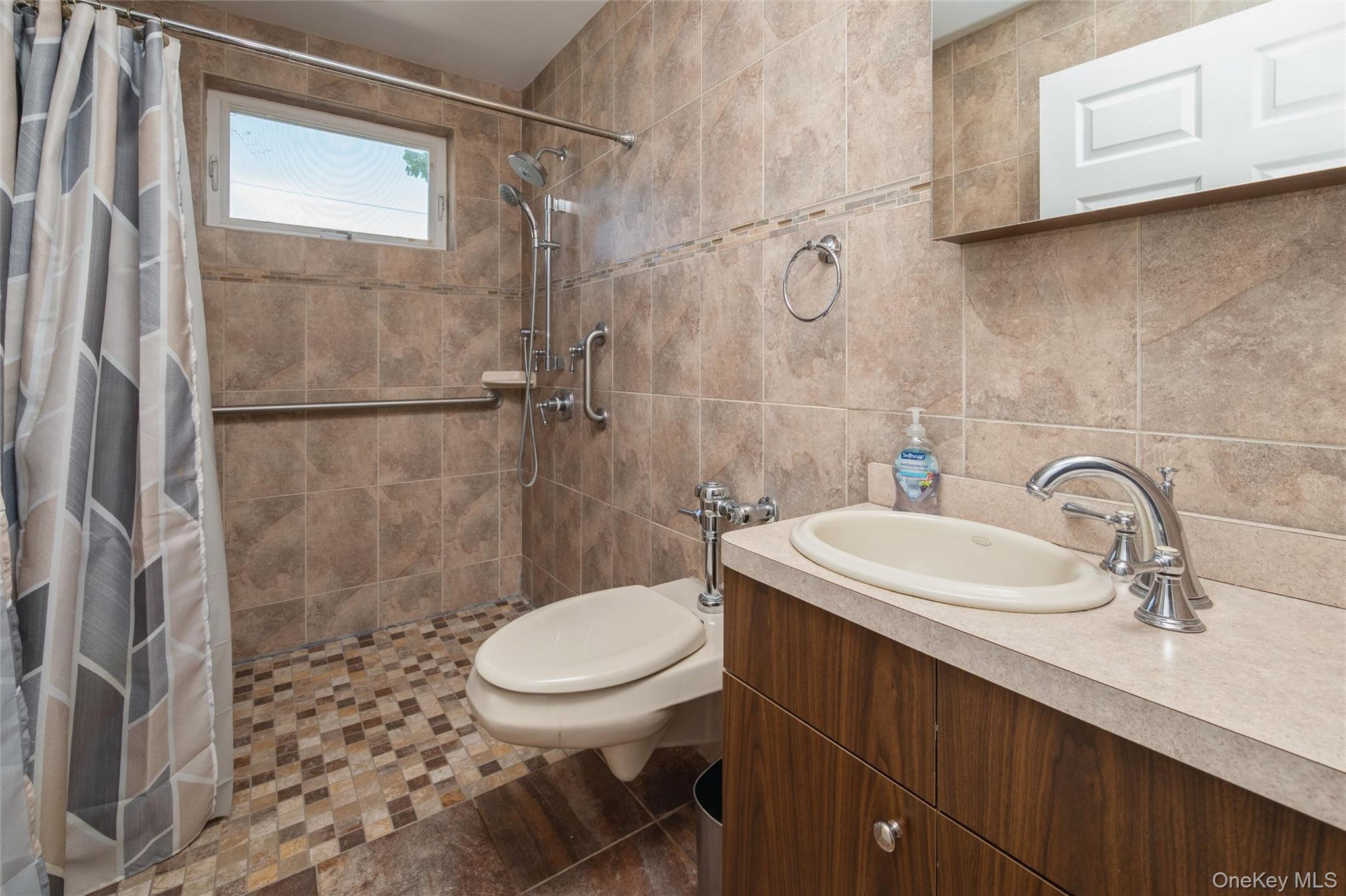 23 Gables Drive – For Sale photo 12