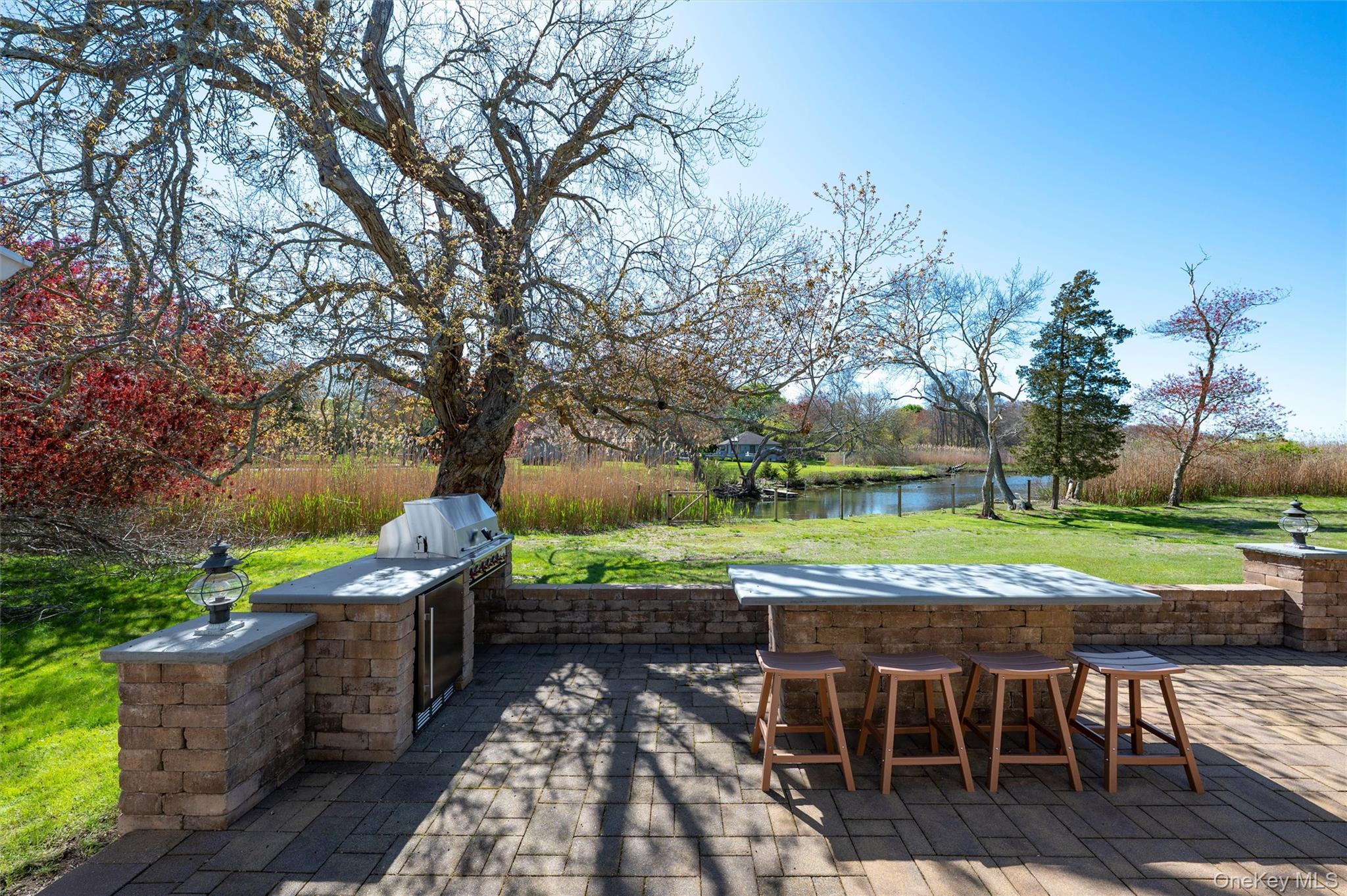 111 South Country Road – For Sale photo 3