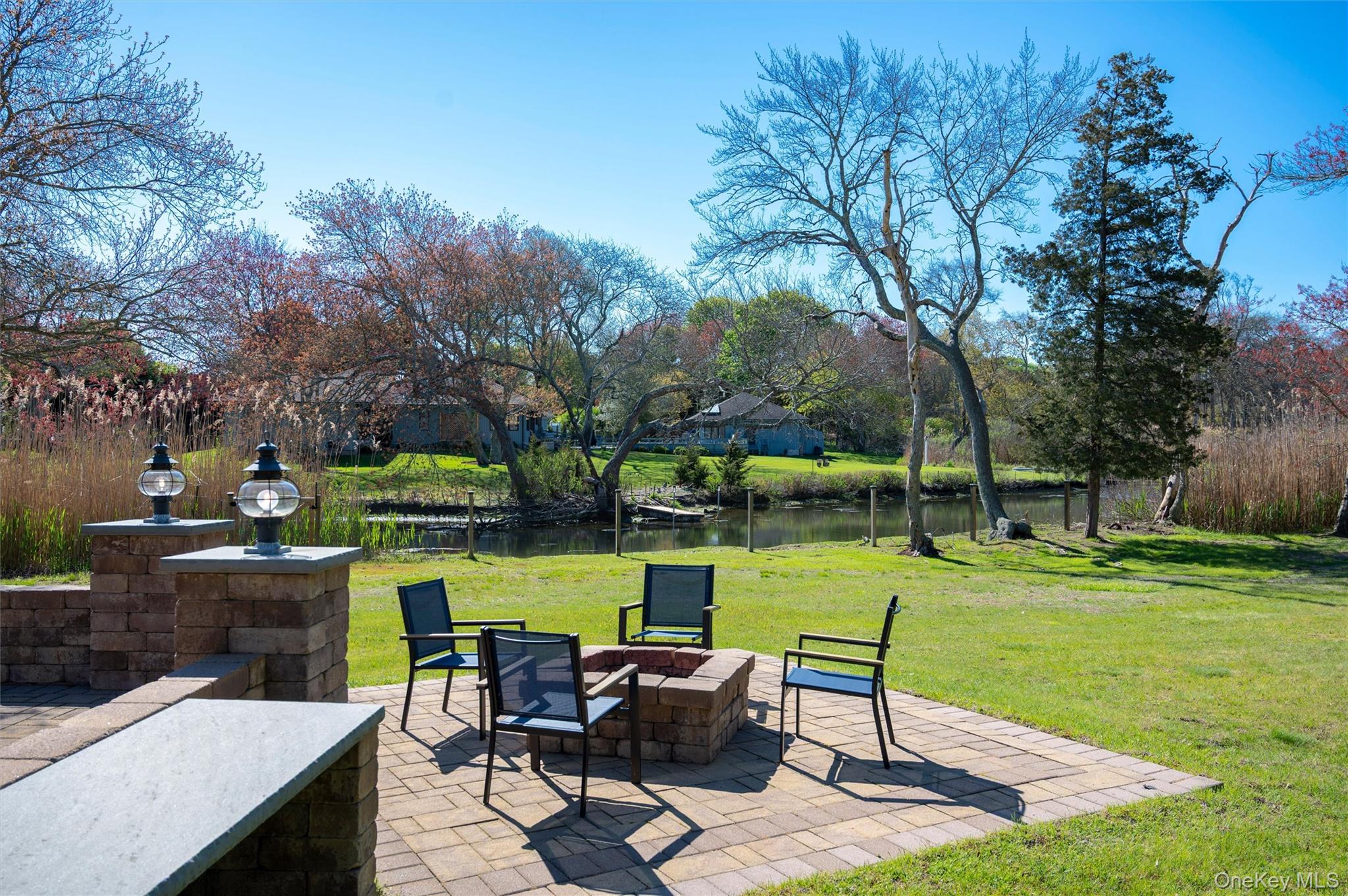 111 South Country Road – For Sale photo 5