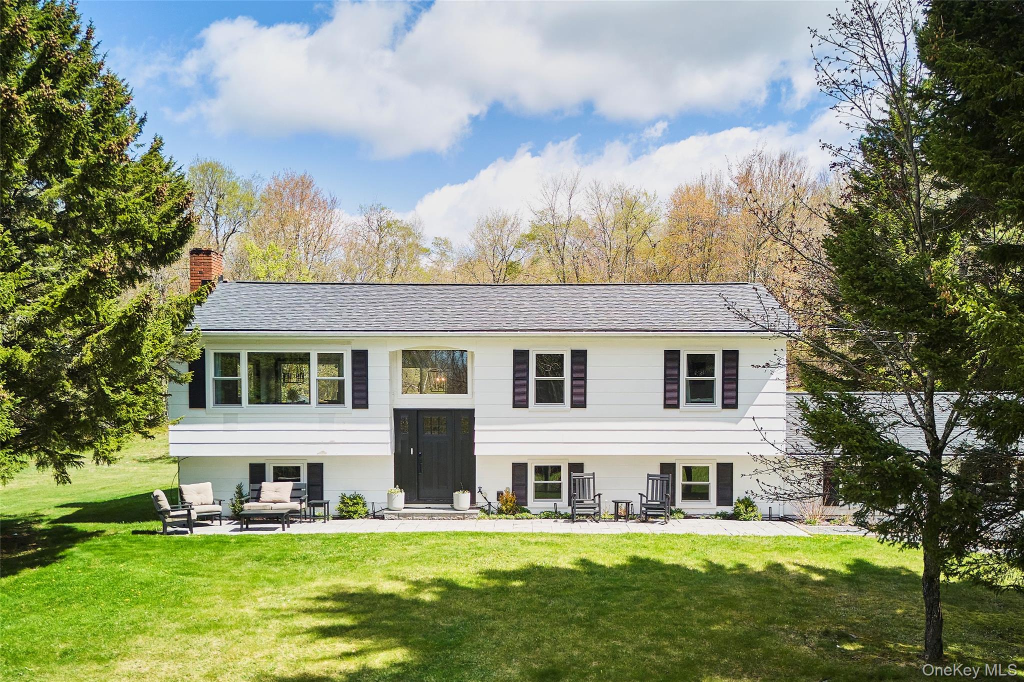 453 Little Ireland Road – For Sale