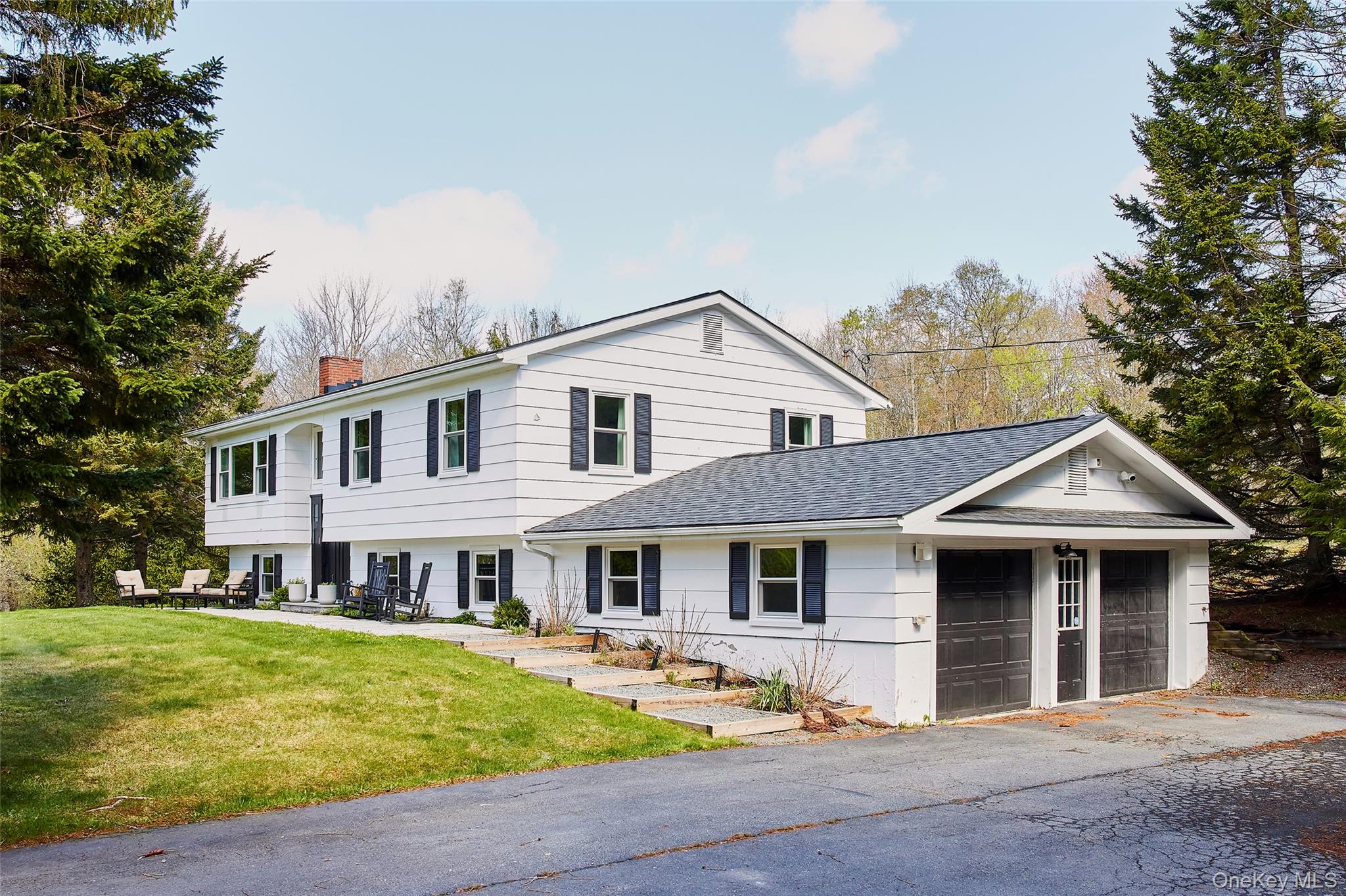 453 Little Ireland Road – For Sale photo 2