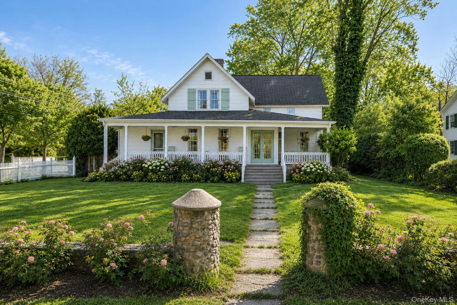 45 Shore Road – For Sale