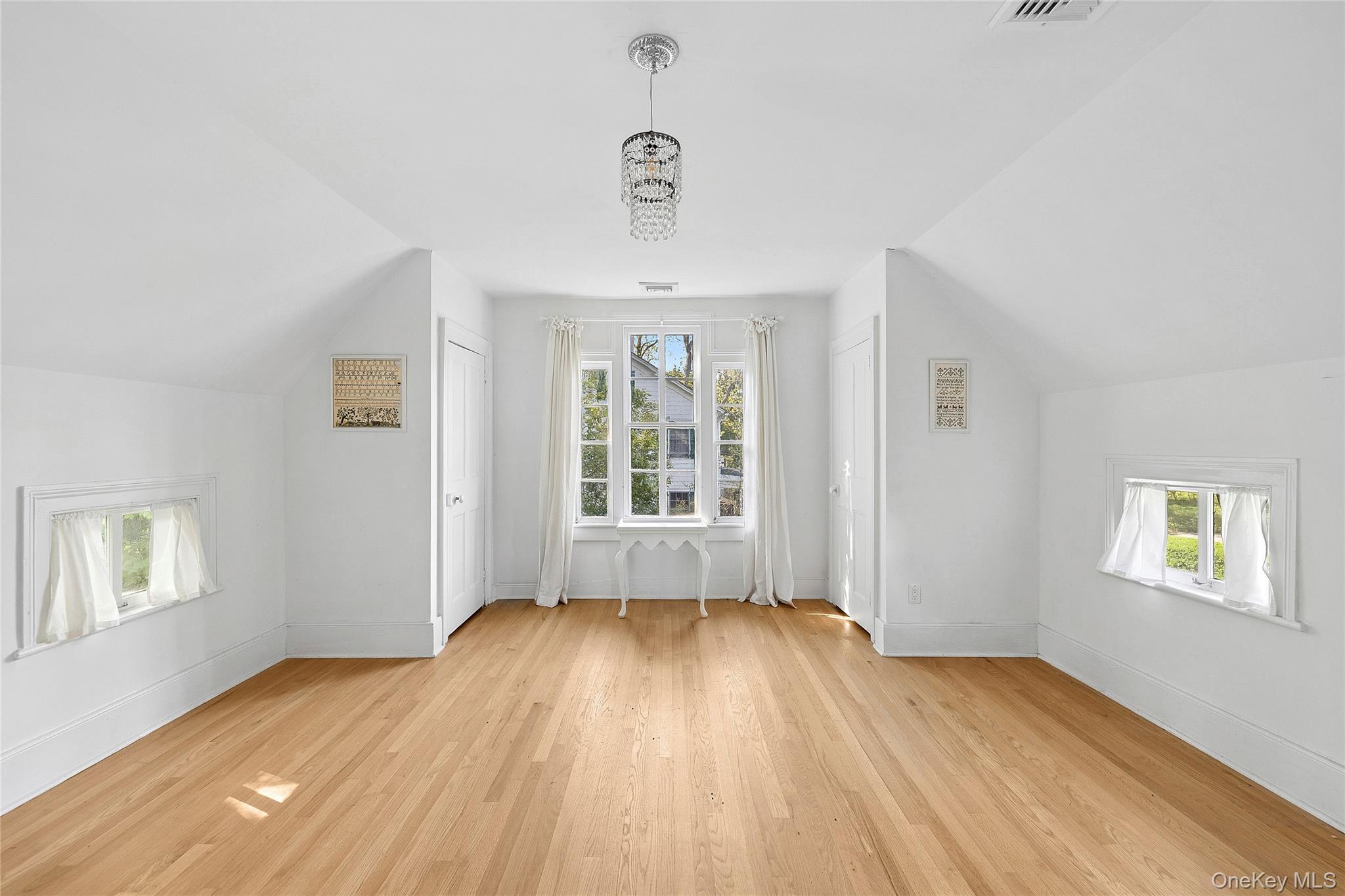 45 Shore Road – For Sale photo 25