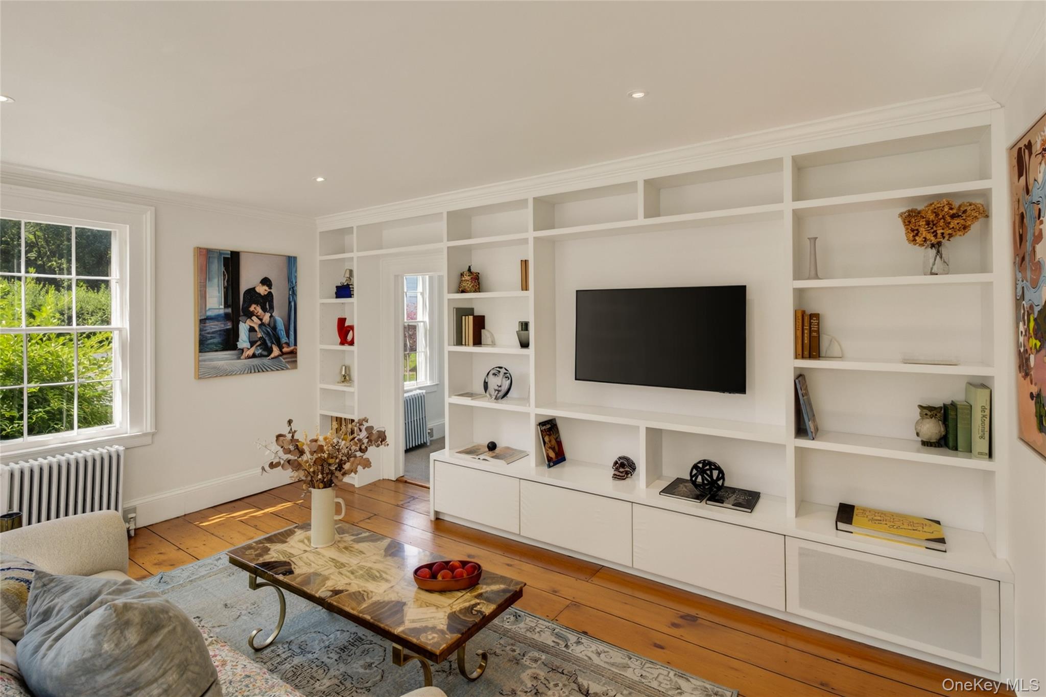 210 Middle Road – For Sale photo 9