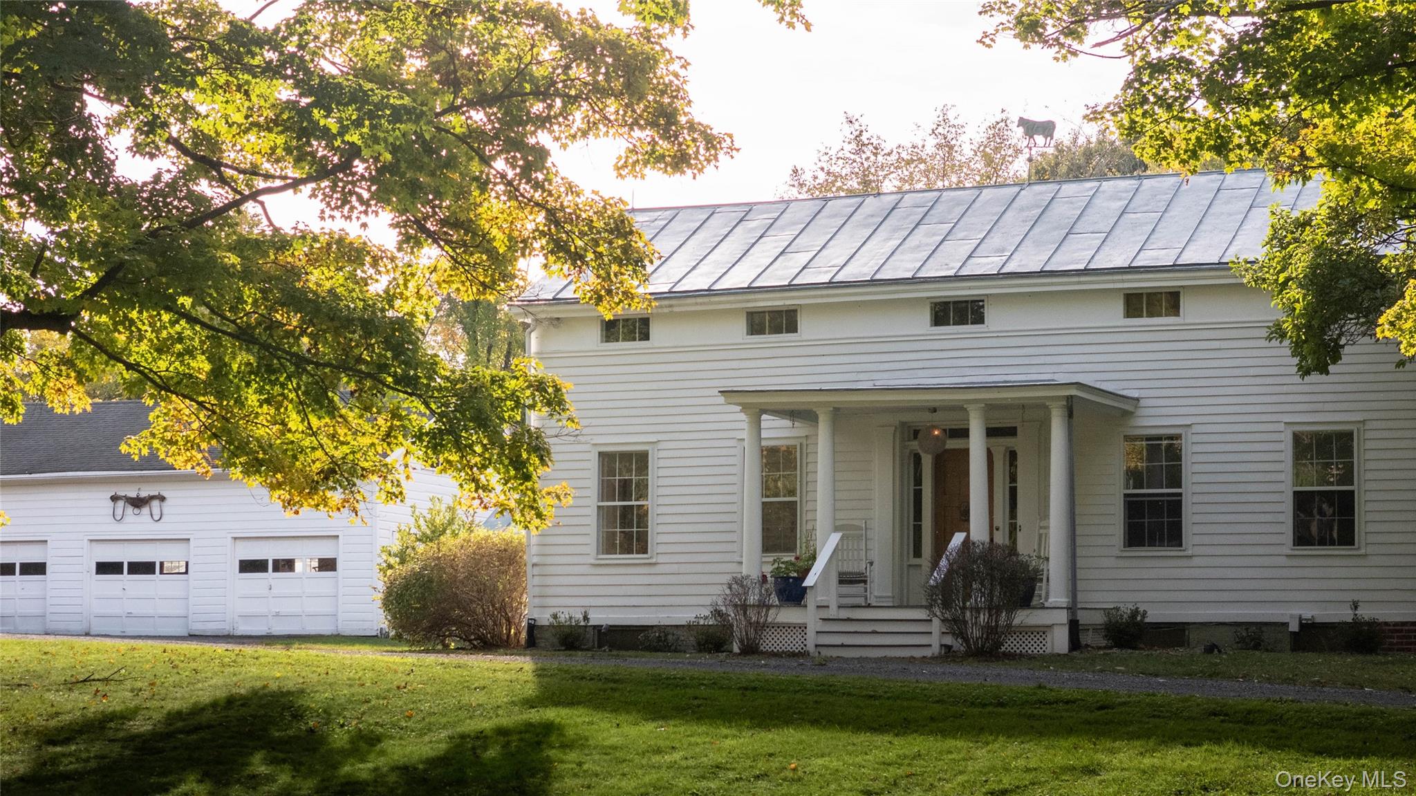 210 Middle Road – For Sale photo 27