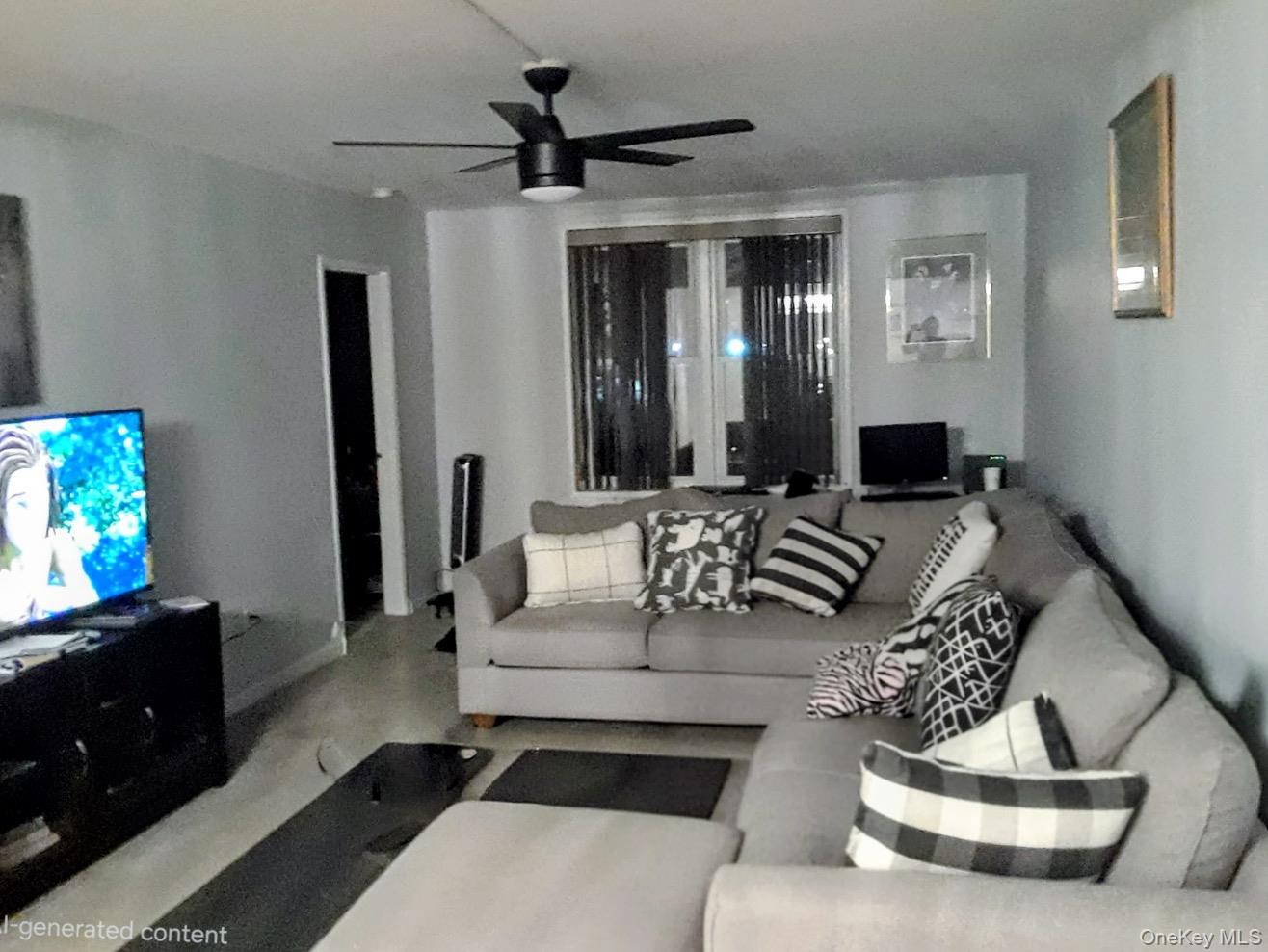110 Brooklyn Avenue, Unit 3Q photo 4