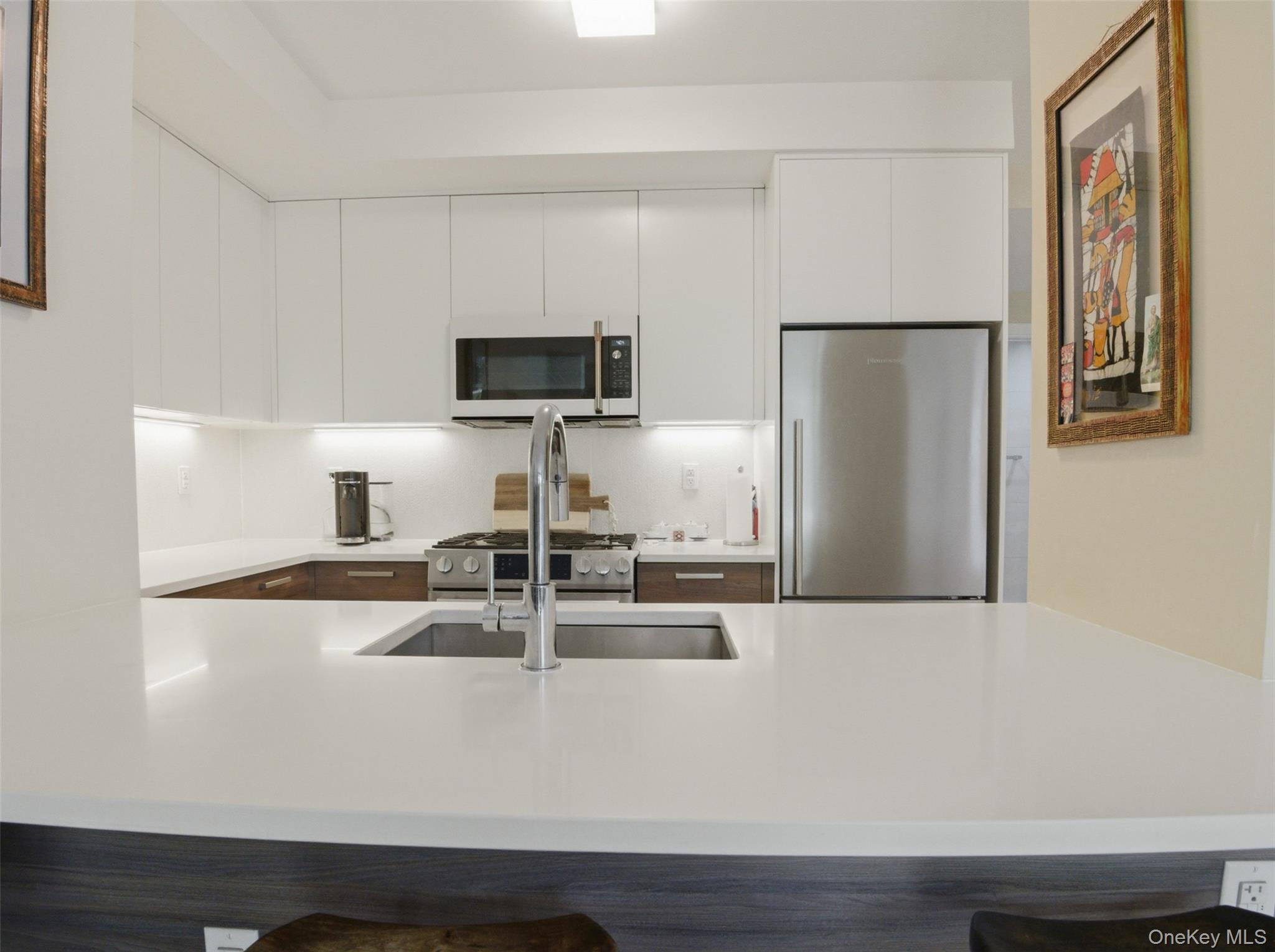 40 Pinehurst Avenue, Unit 2D photo 17