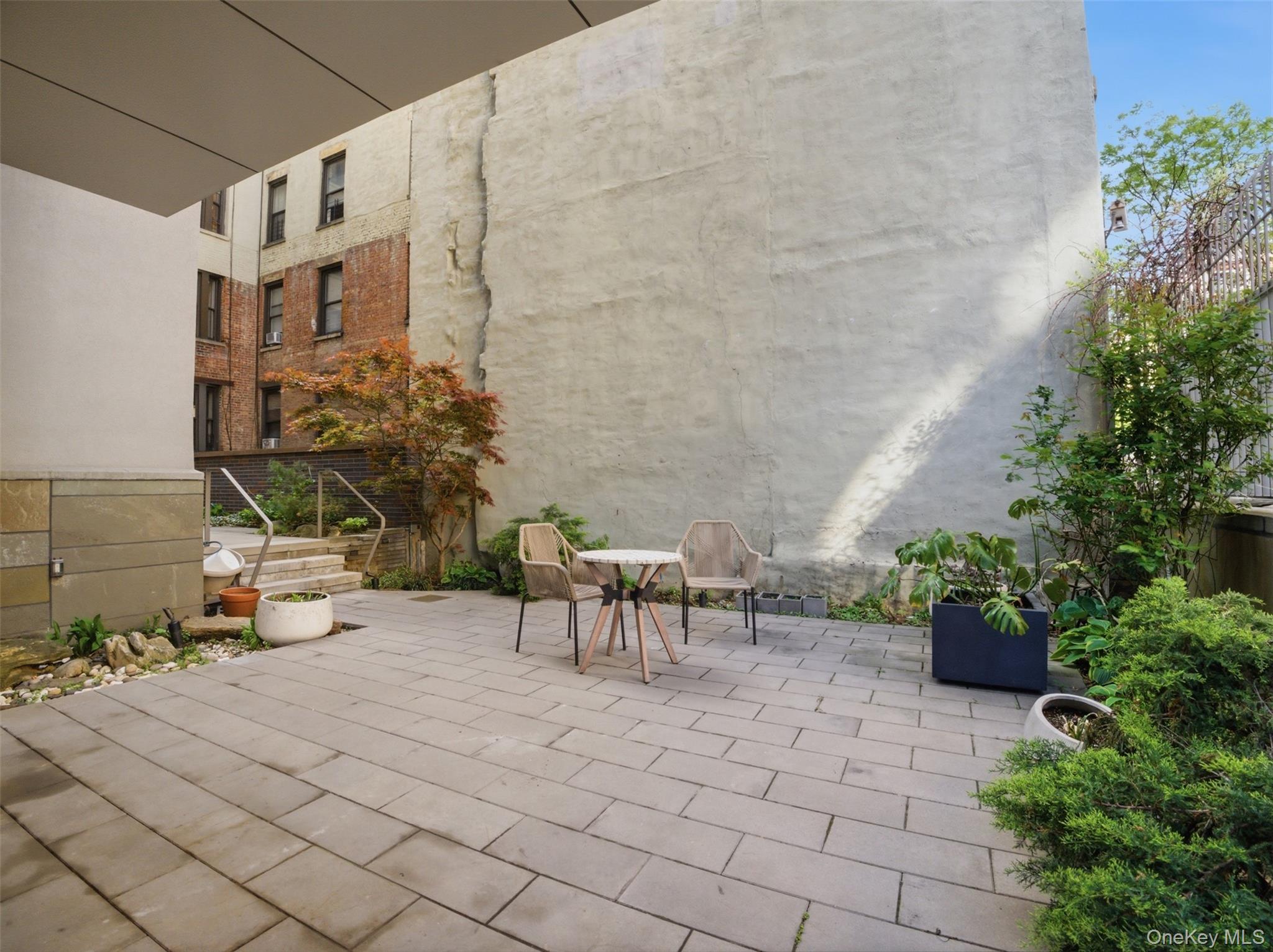40 Pinehurst Avenue, Unit 2D photo 24