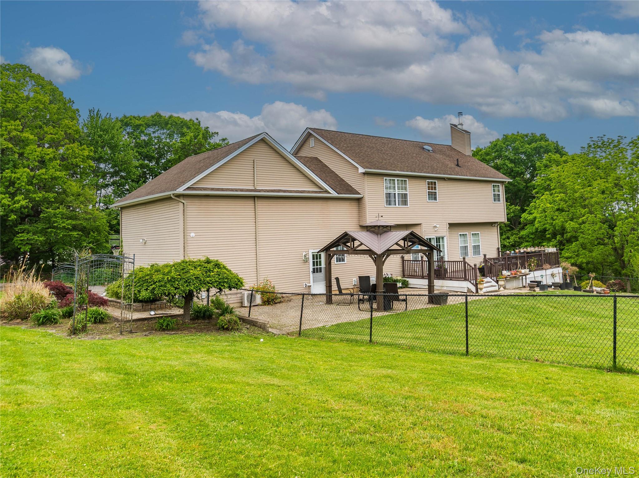 1 Starlight Path – For Sale photo 32