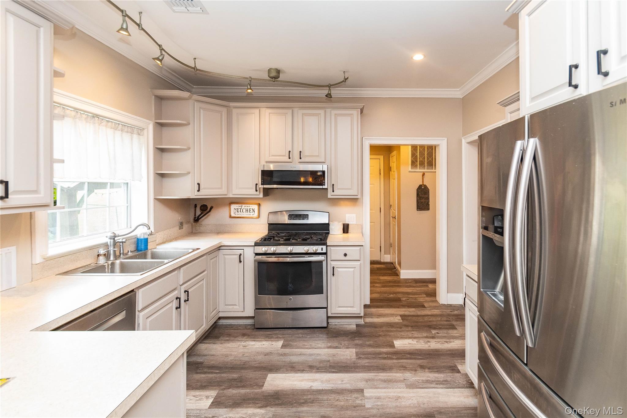 1 Starlight Path – For Sale photo 9