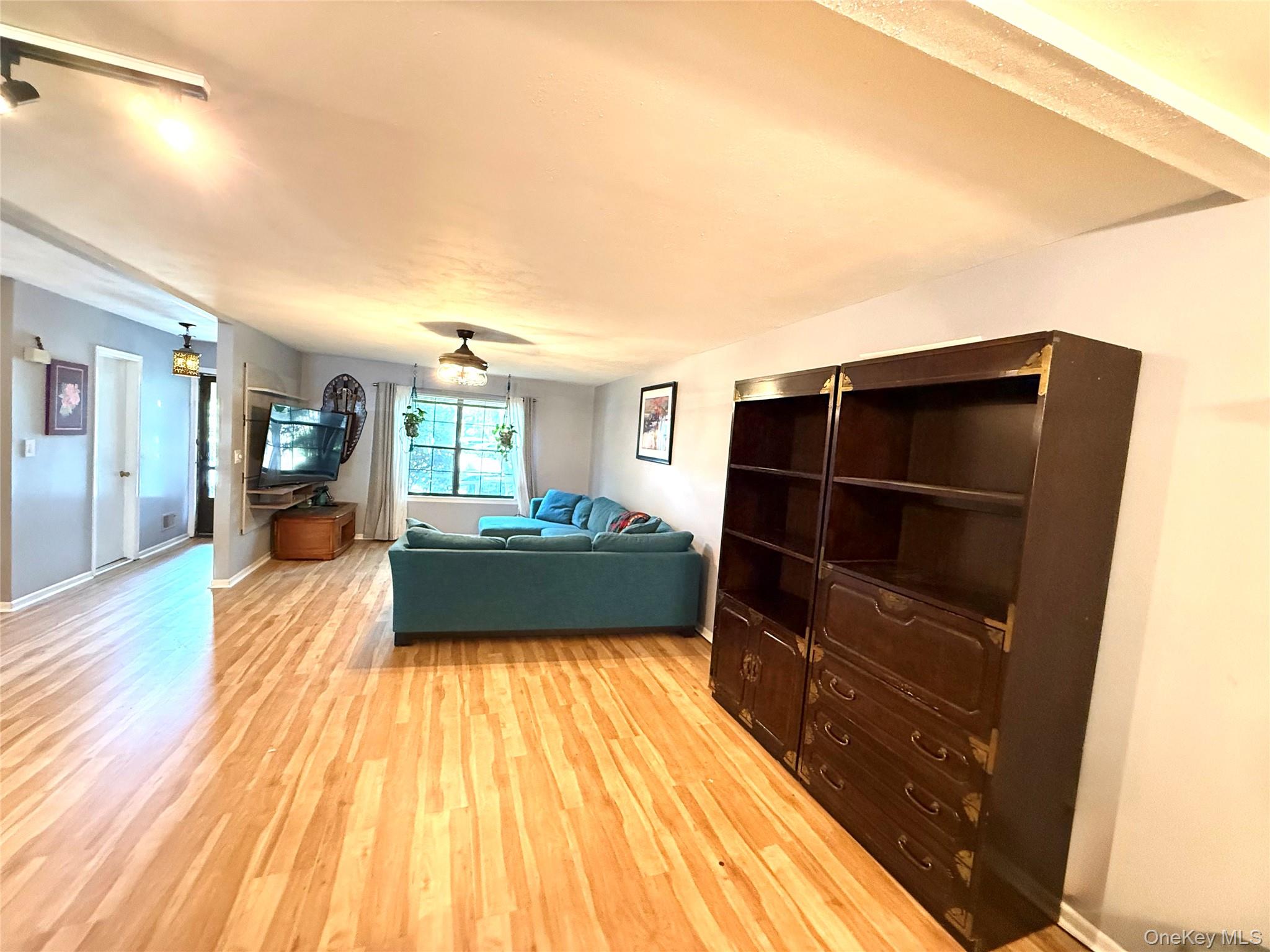 164 Somerset Drive – For Sale photo 4