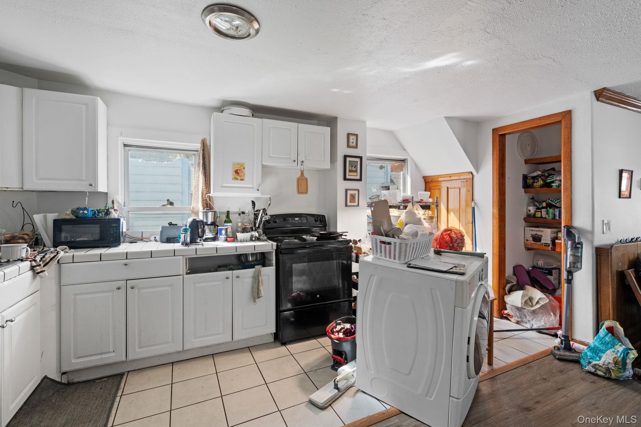 25 S Prospect Street – For Sale photo 3