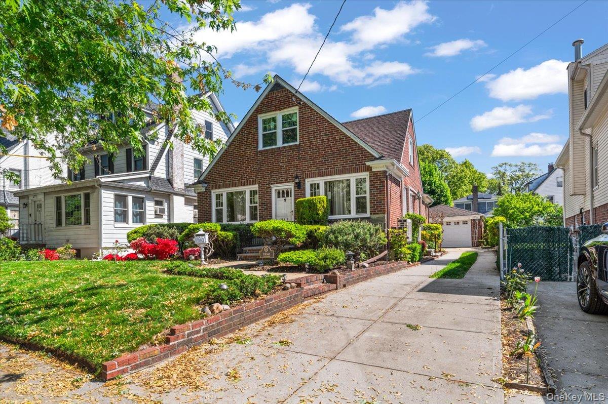 183-41 Dalny Road – For Sale photo 2