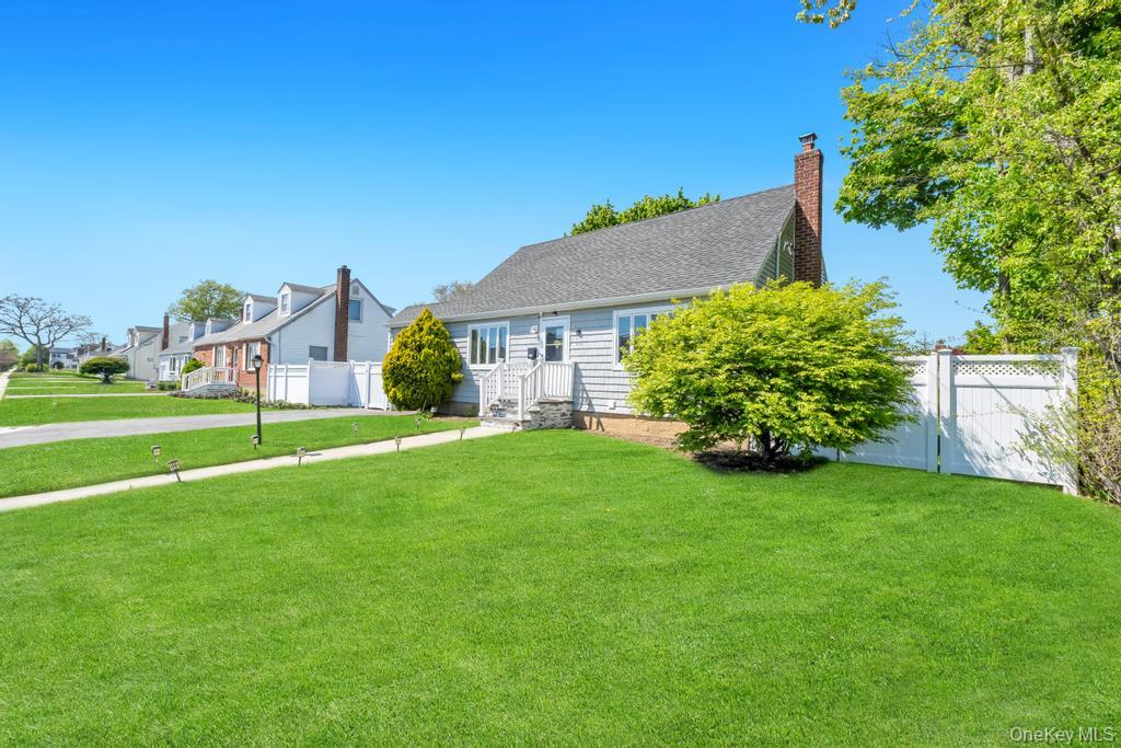 259 N Rutherford Avenue – For Sale photo 2