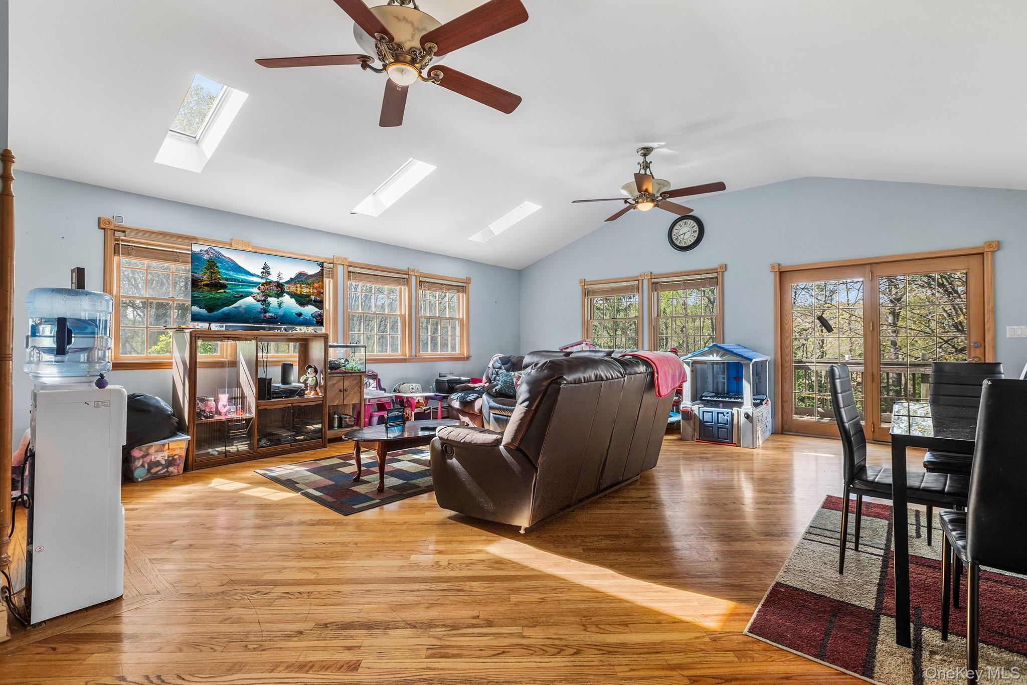 43 Taylor Road – For Sale photo 10