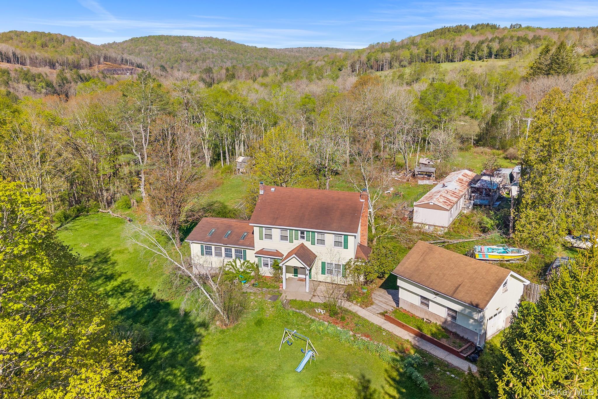 43 Taylor Road – For Sale photo 4