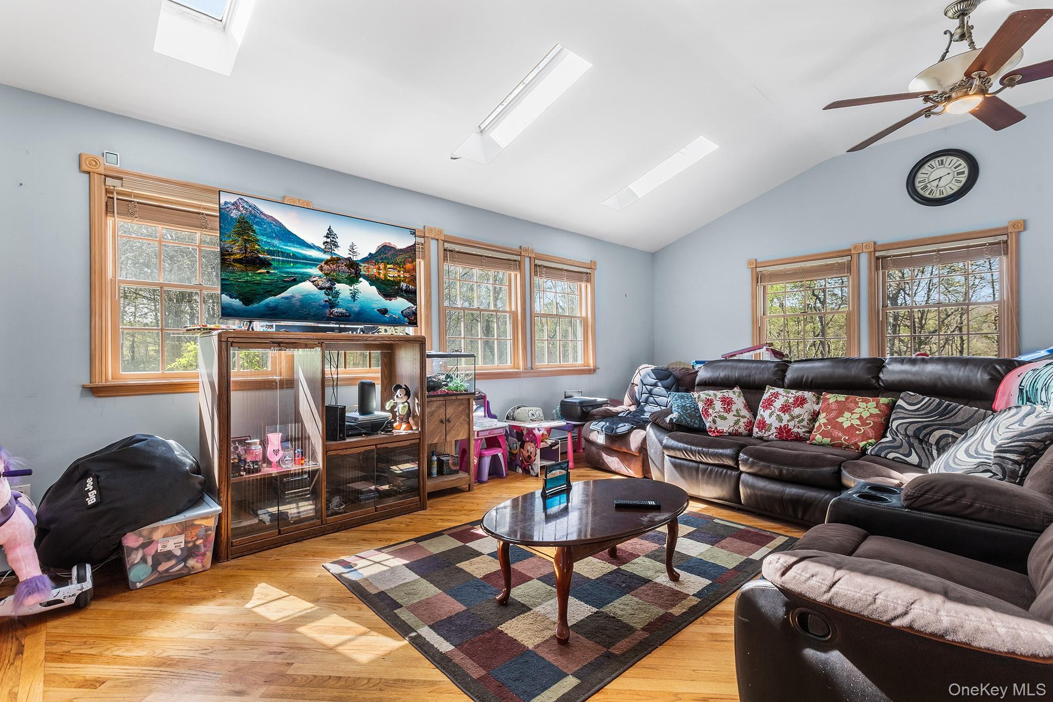 43 Taylor Road – For Sale photo 11