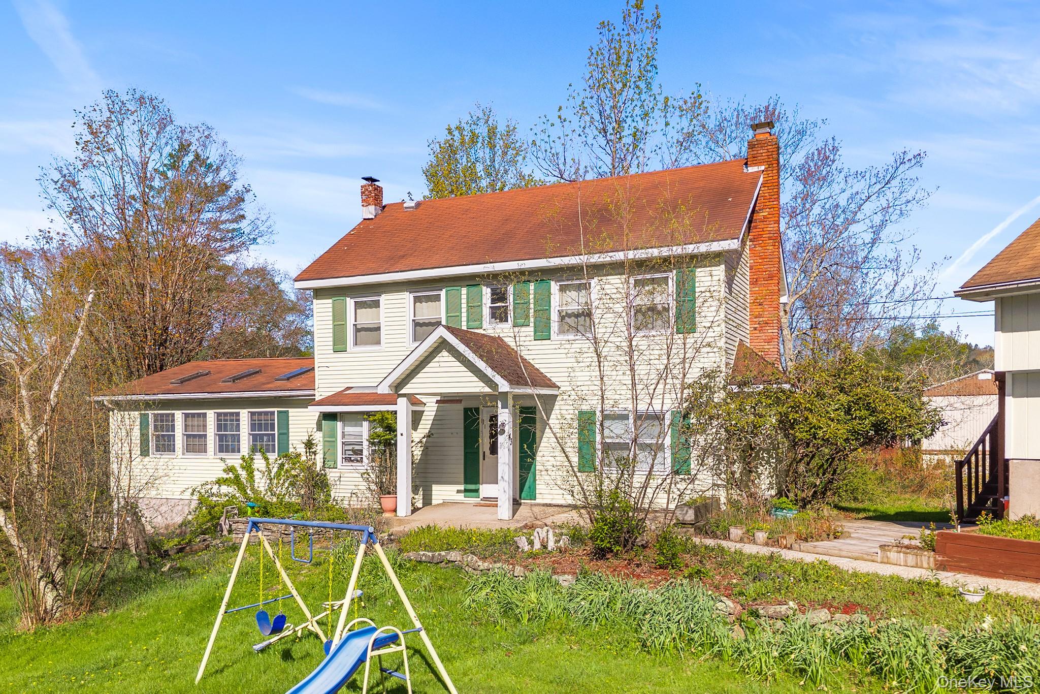 43 Taylor Road – For Sale photo 2