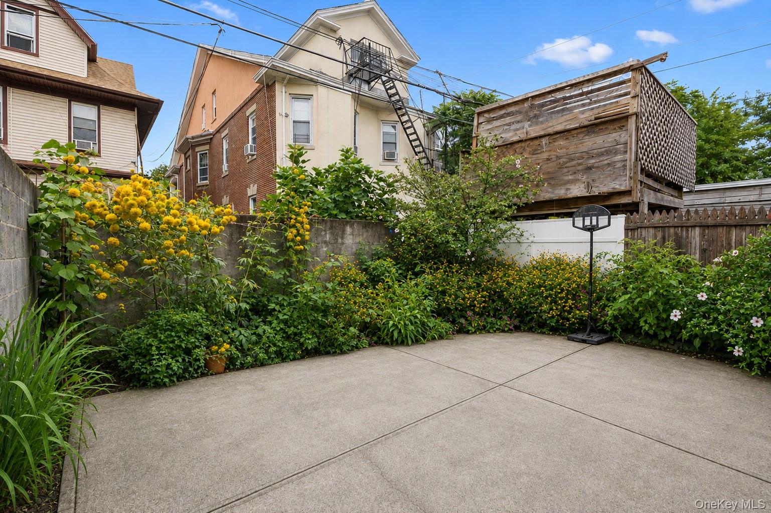 60 Ashford Street – For Sale photo 3