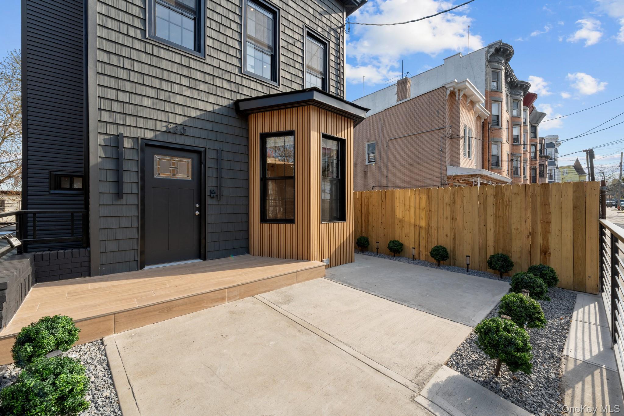 230 Sunnyside Avenue – For Sale photo 18