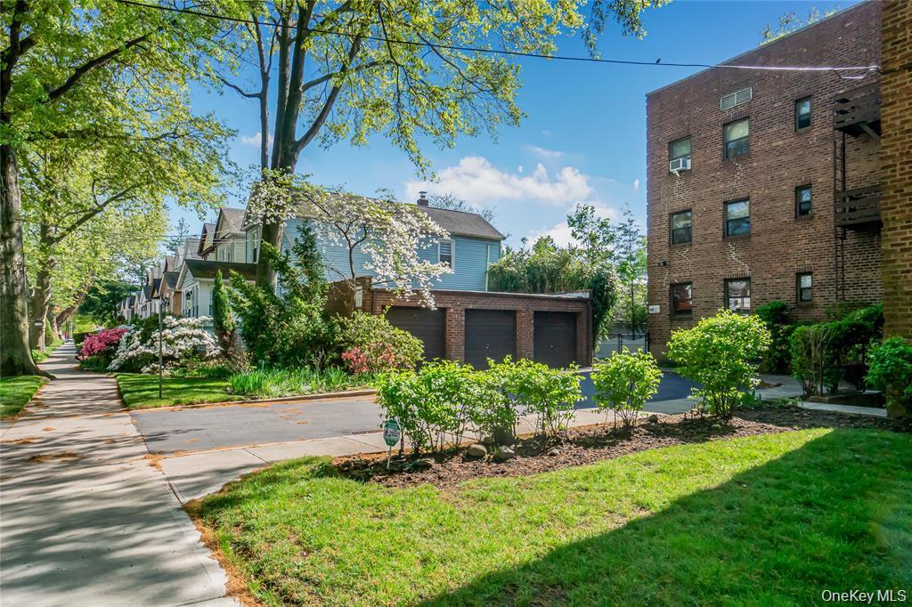 218-12 43rd Avenue, Unit 2E photo 21