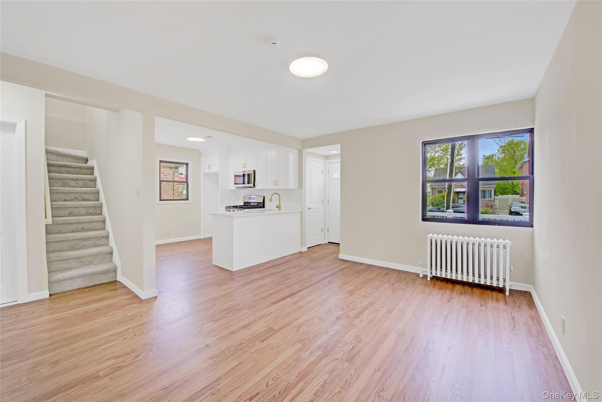 223-15 114th Road – For Sale photo 4