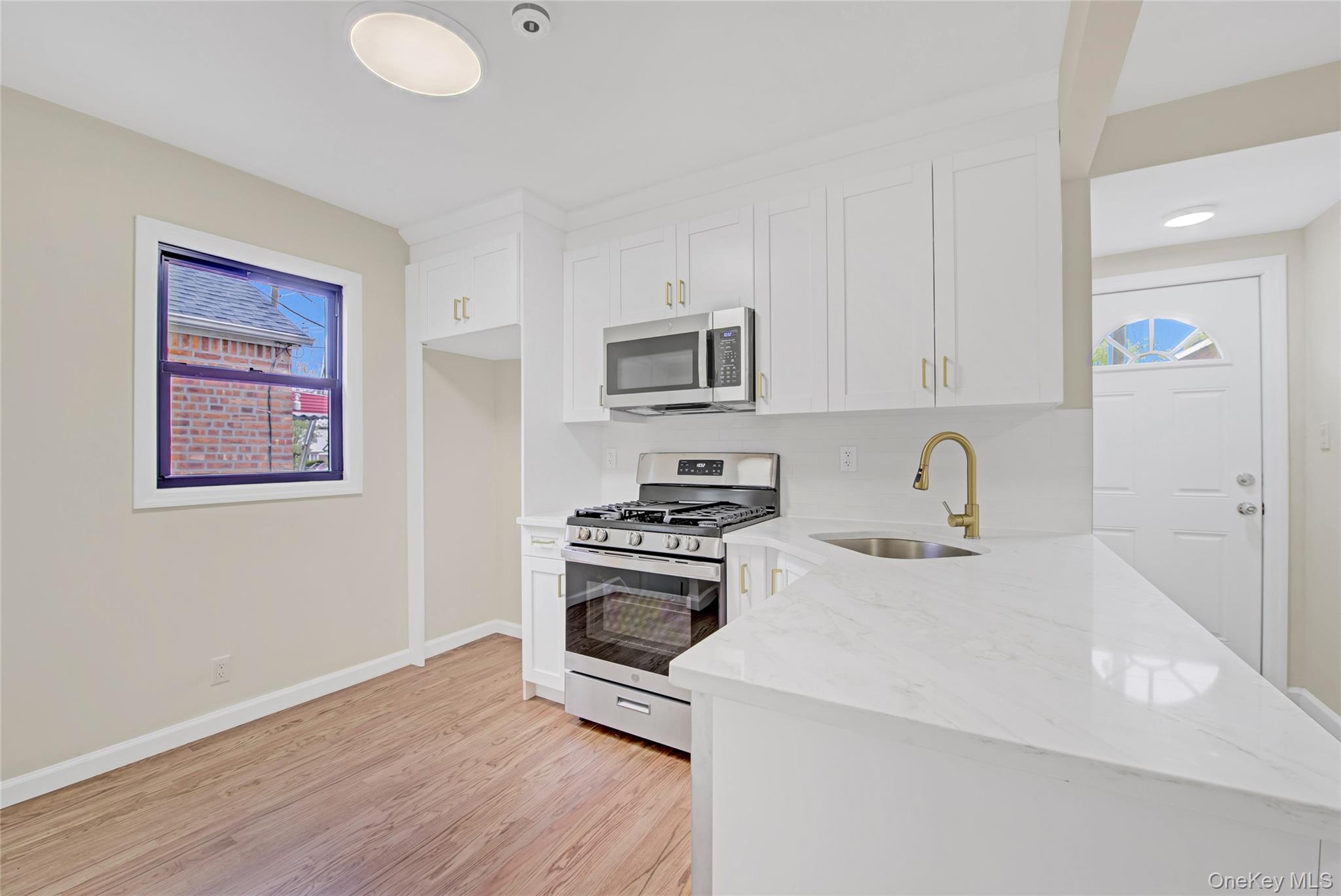 223-15 114th Road – For Sale photo 5