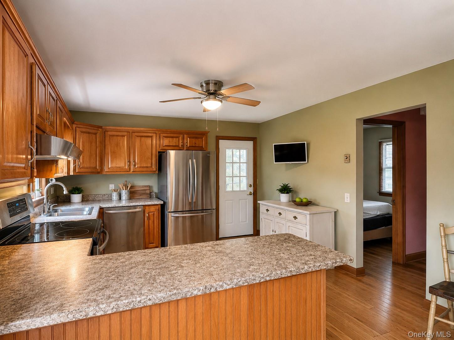 6 Roberts Lane – For Sale photo 15